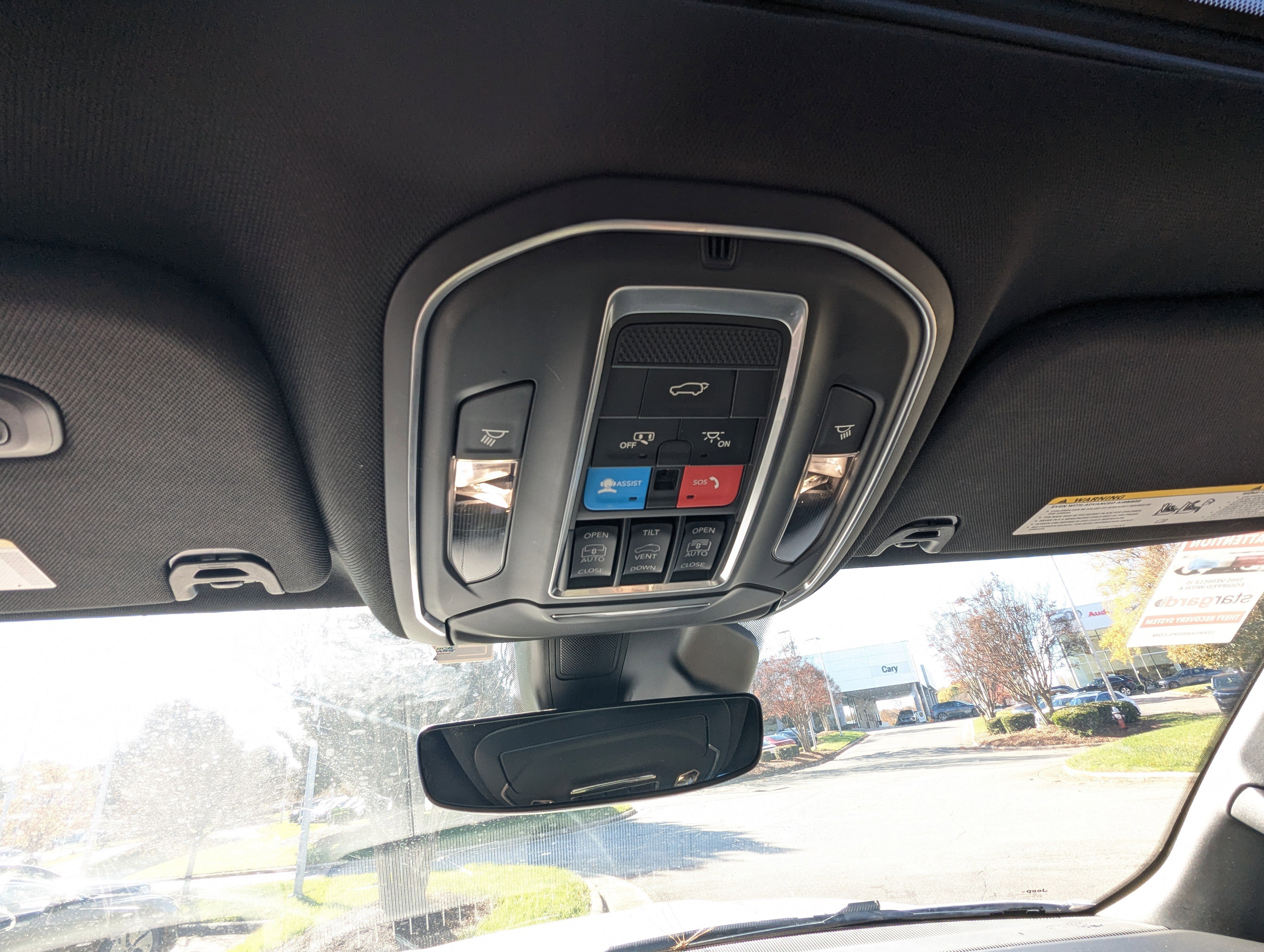 Used 2022 Jeep Wagoneer Series III w/ Premium Group I image 29