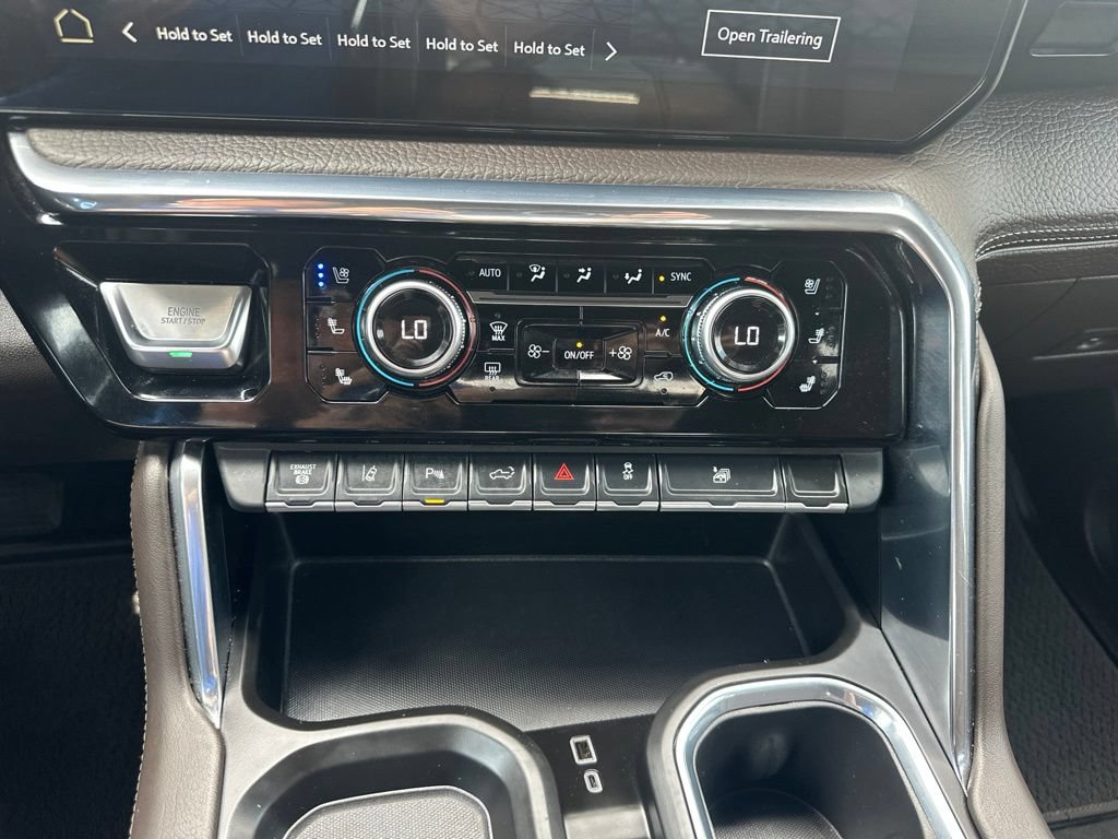 Certified 2025 GMC Sierra 3500 Denali w/ Denali Reserve Package AWD/4WD image 4