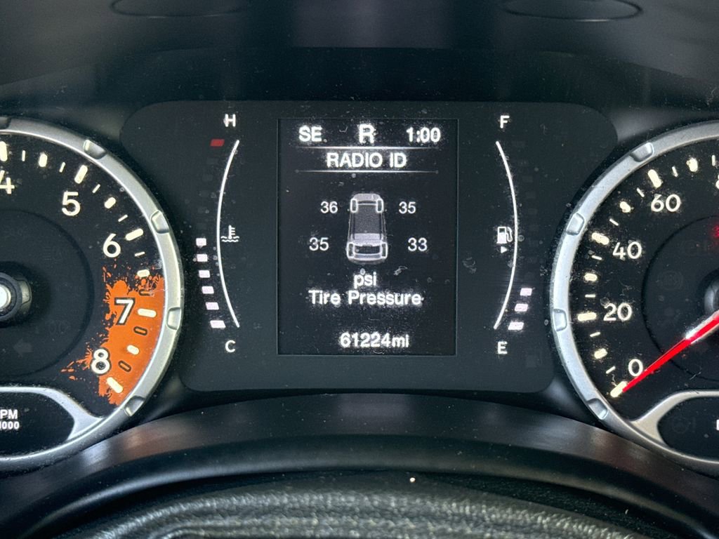 Used 2017 Jeep Renegade Latitude image 30