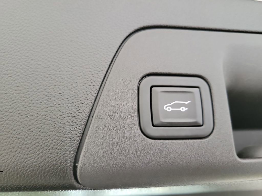 Certified 2023 Buick Envision Avenir AWD/4WD image 21