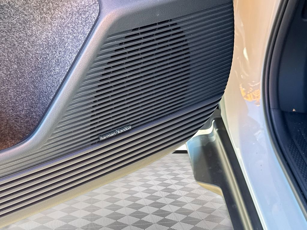 New 2026 Subaru Outback Limited image 17