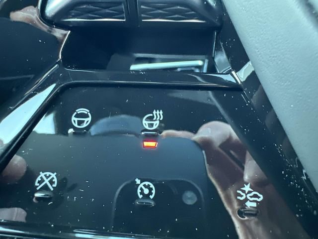 Certified 2025 Cadillac Escalade ESV Premium Luxury Platinum w/ LPO, Floor Liner Package image 44