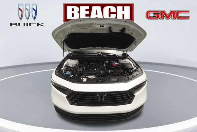 Used 2025 Honda Accord SE image 9