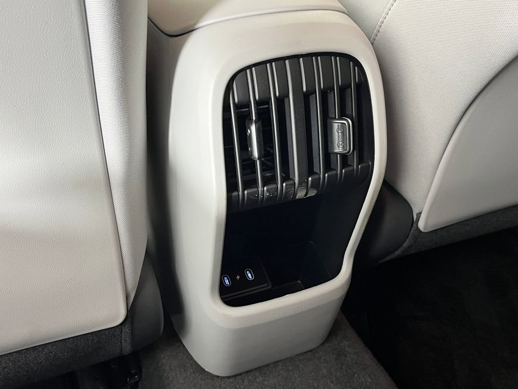 Used 2025 Hyundai Kona SEL image 27