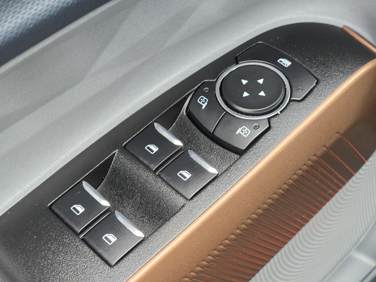 Used 2024 Ford Maverick Lariat w/ FX4 Off-Road Package image 27