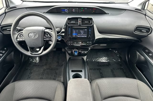 Used 2019 Toyota Prius LE FWD image 15