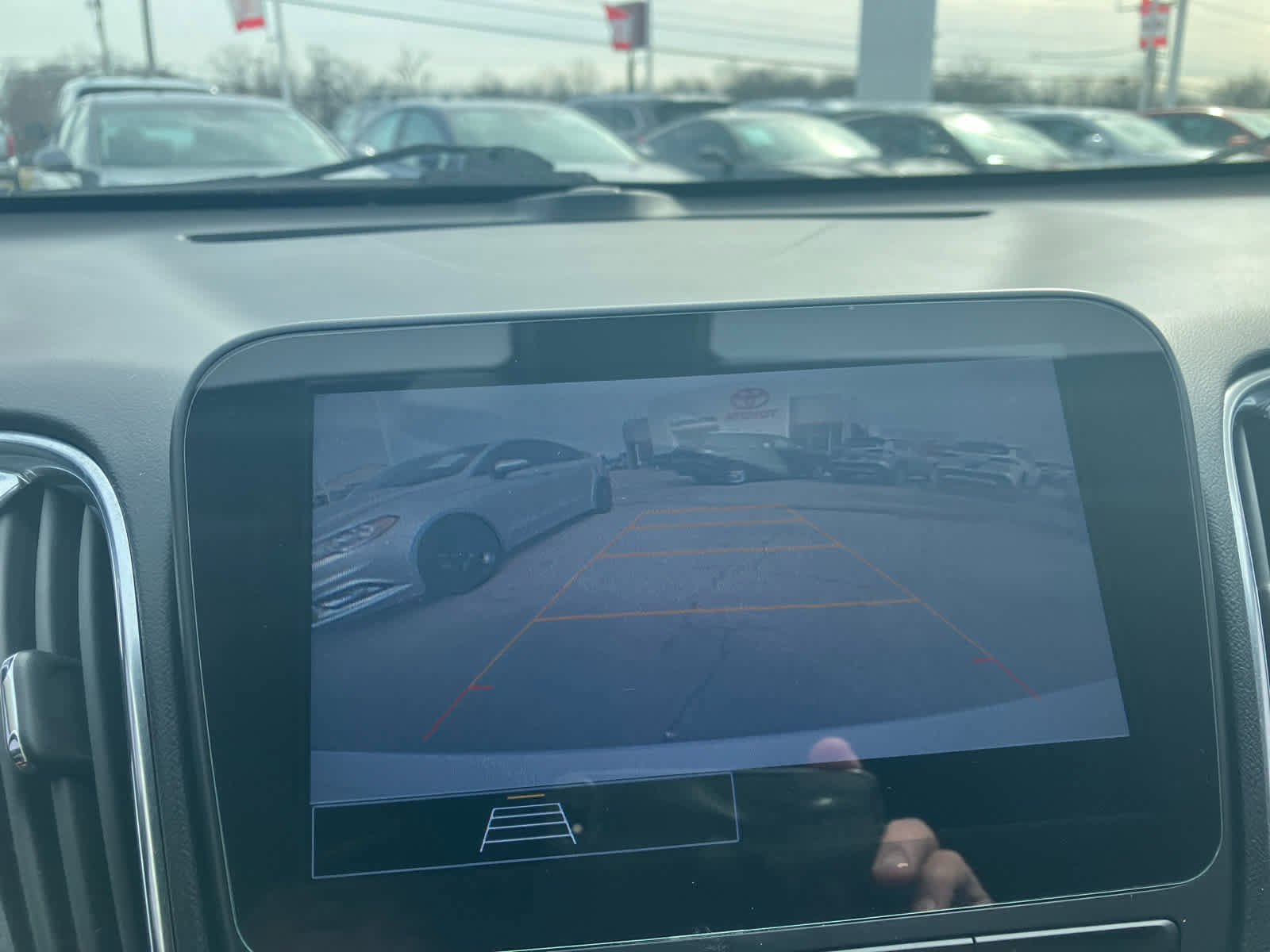 Used 2021 Chevrolet Malibu LT FWD image 21