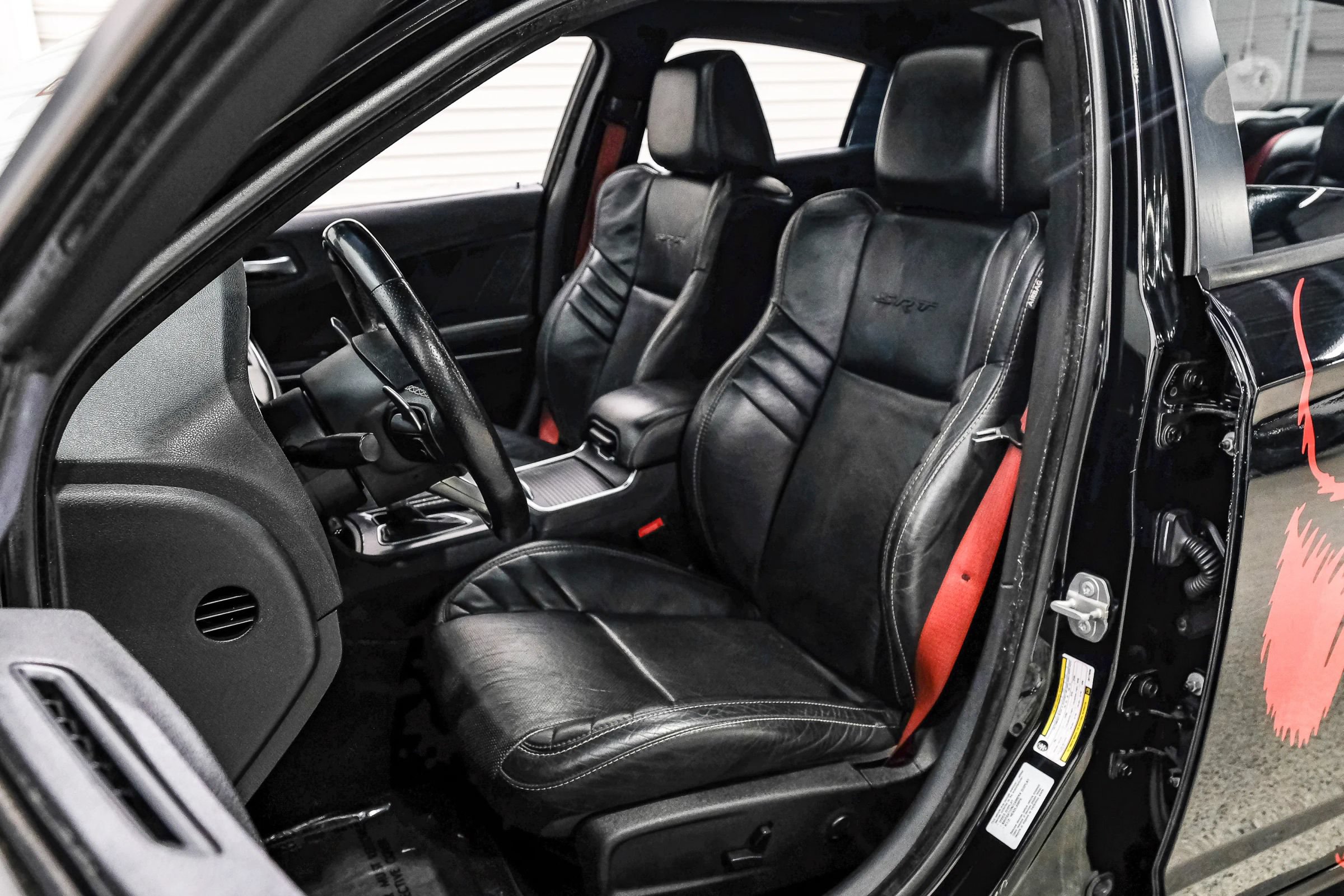 Used 2016 Dodge Charger SRT w/ Harman/Kardon Audio Group RWD image 39