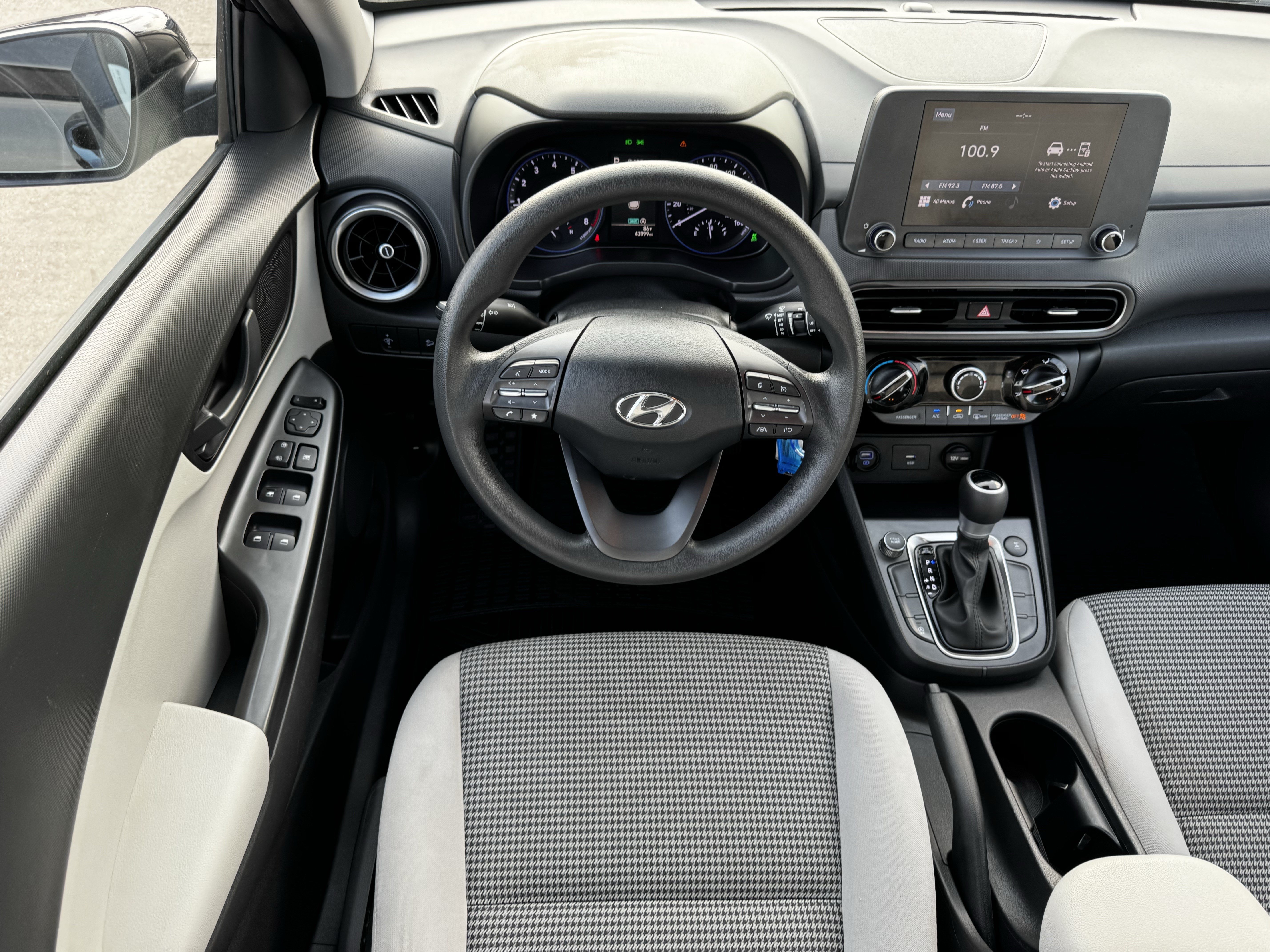 Used 2023 Hyundai Kona SE AWD/4WD image 14