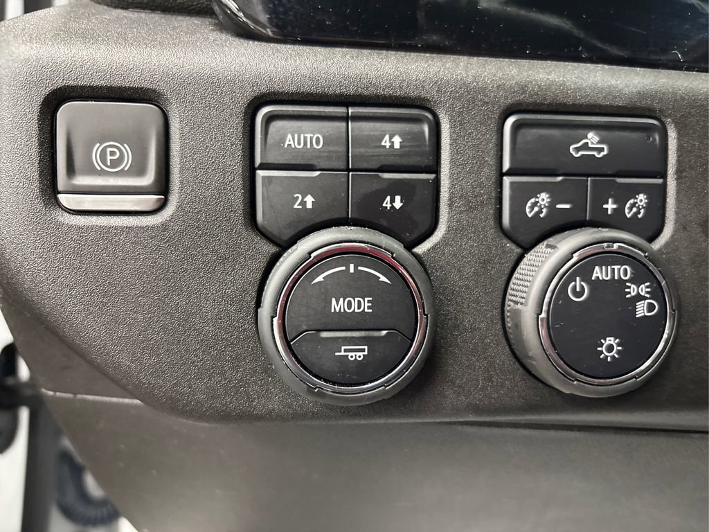 Used 2023 Chevrolet Silverado 1500 LT image 36