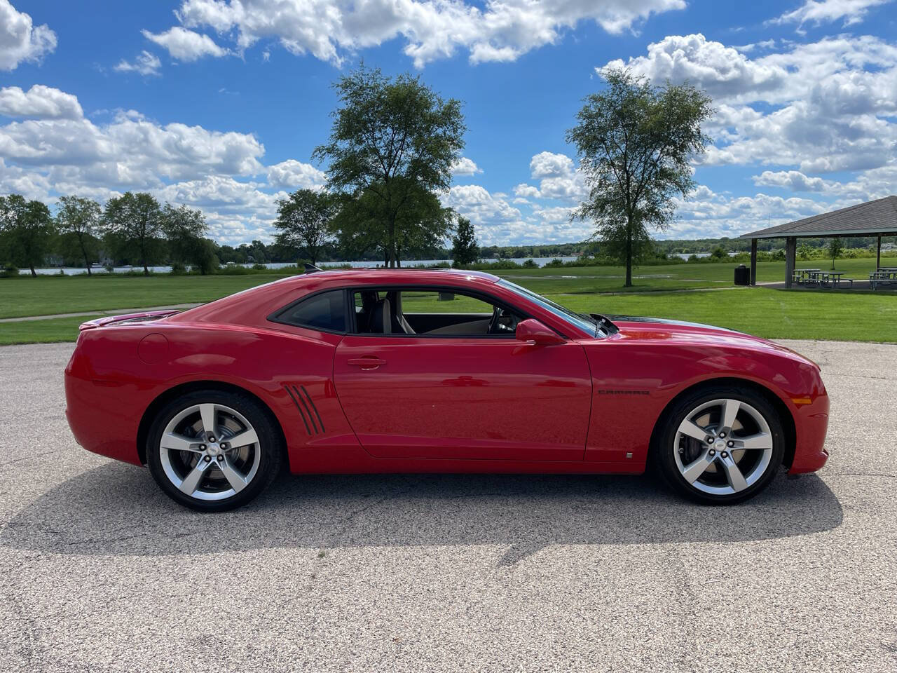 Used 2010 Chevrolet Camaro SS w/ LPO, Ground Effects Package RWD image 52