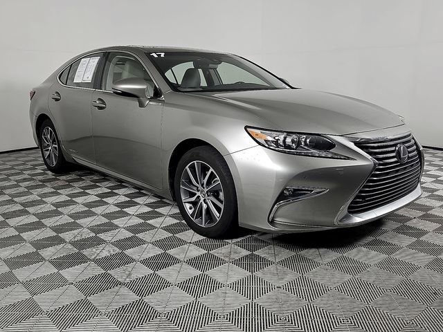 Used 2017 Lexus ES 300h image 3