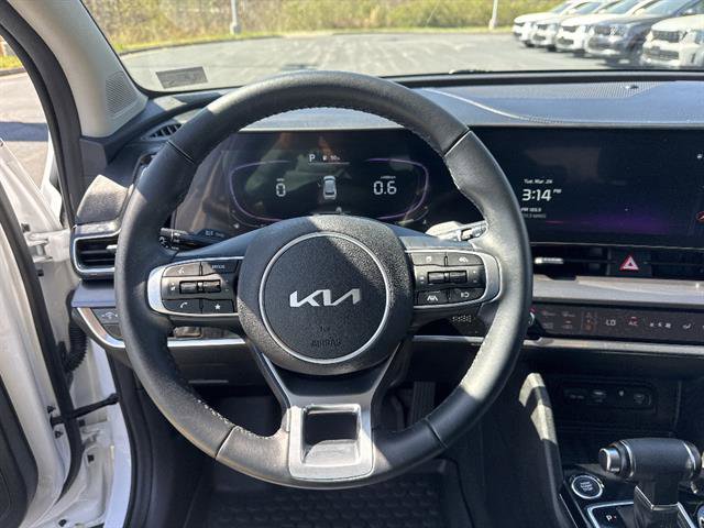 Certified 2024 Kia Sportage EX image 11