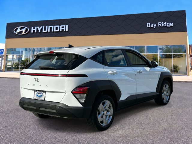 Used 2024 Hyundai Kona SE FWD image 4