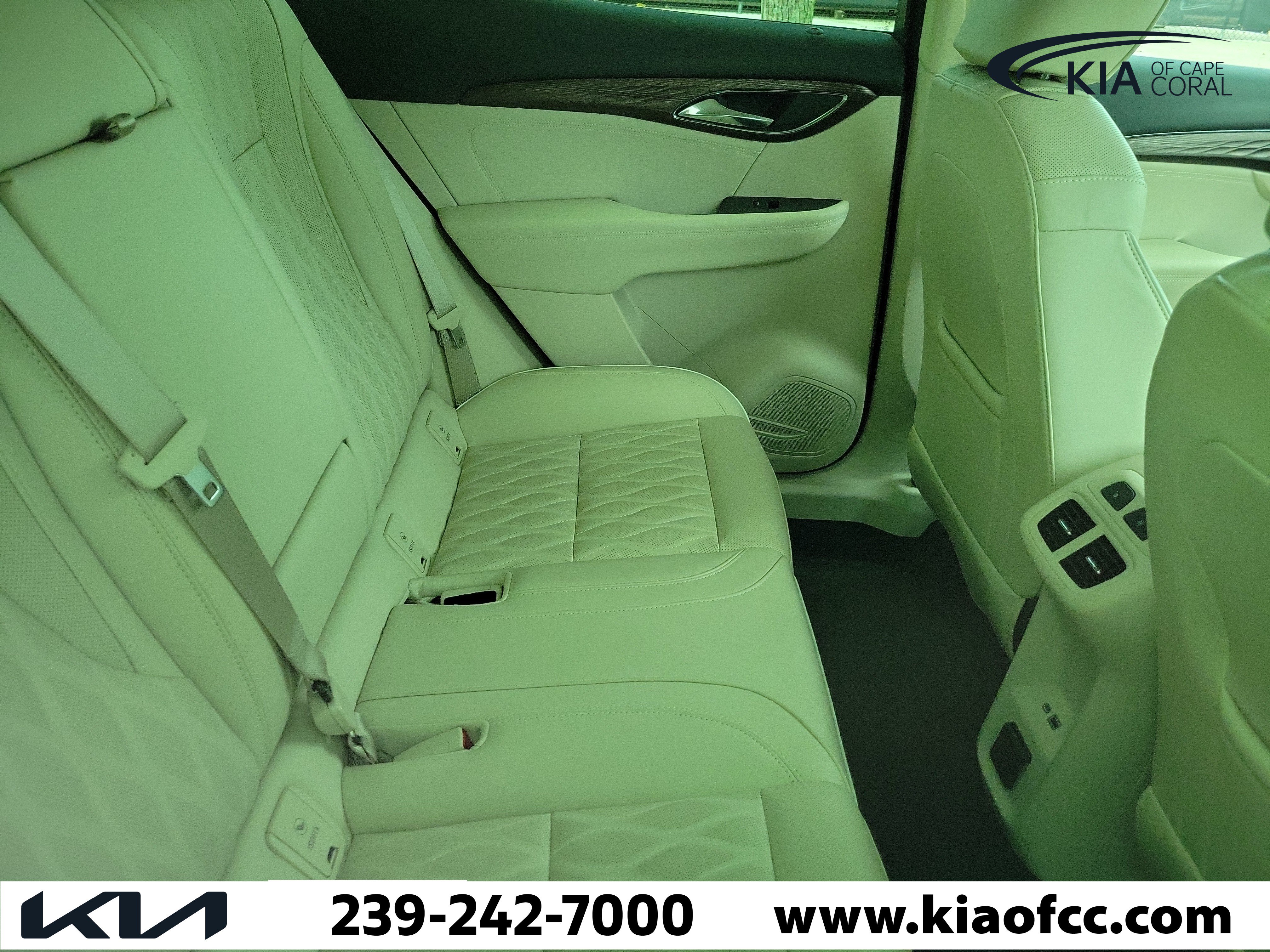 Used 2023 Buick Envision Avenir FWD image 10