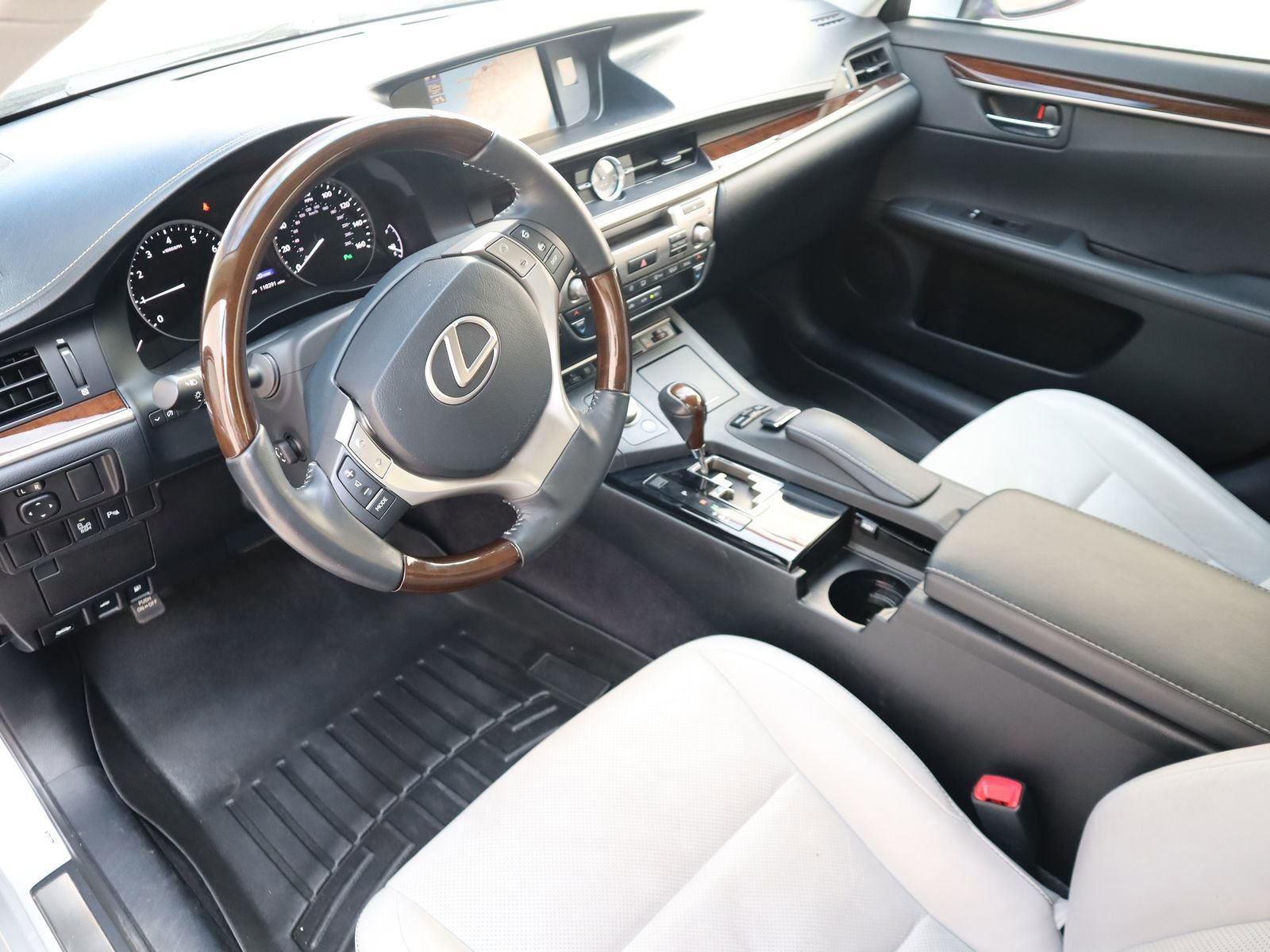 Used 2014 Lexus ES 350 image 27