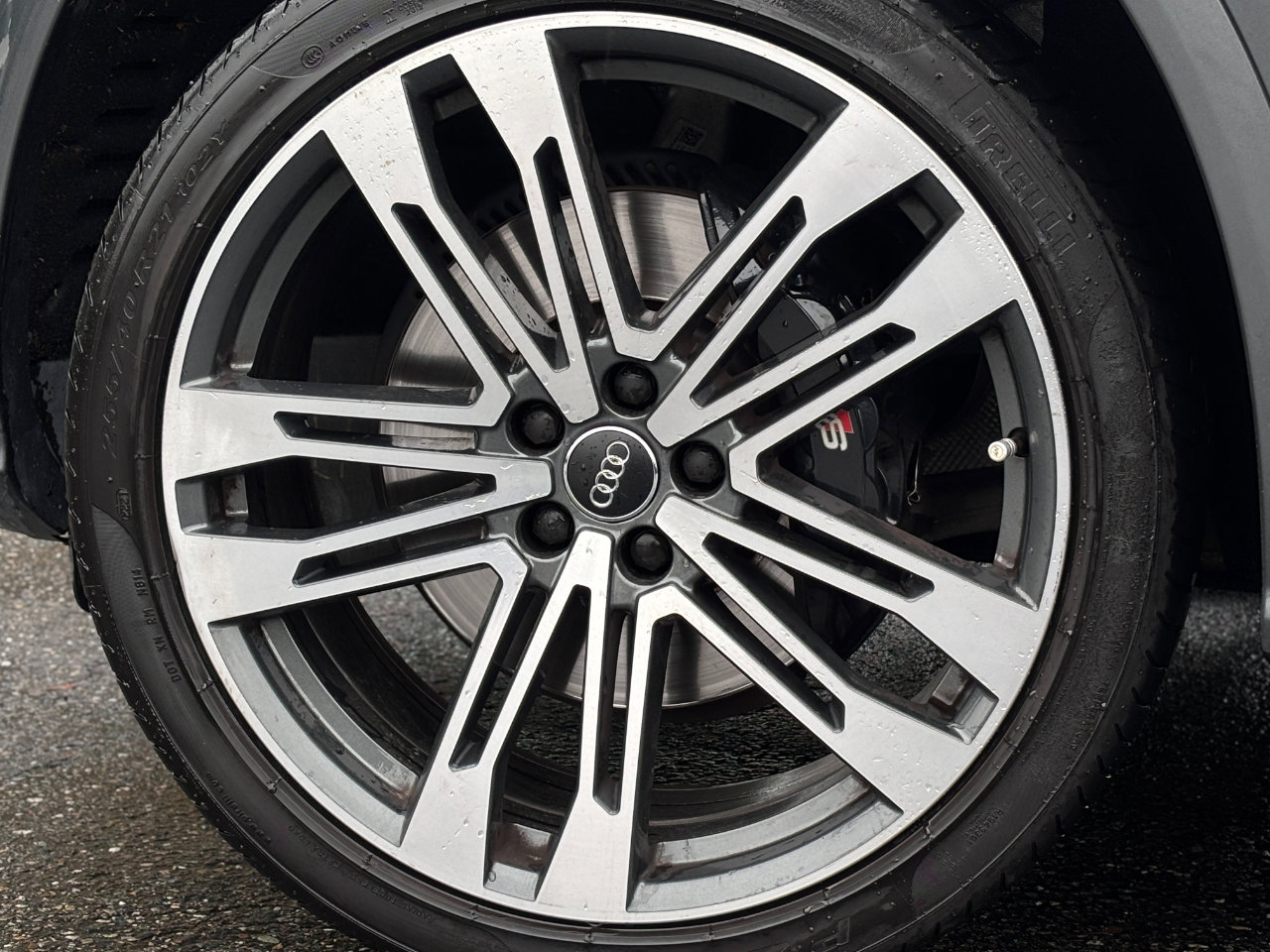 Used 2020 Audi SQ5 Premium Plus w/ Premium Plus Package image 10