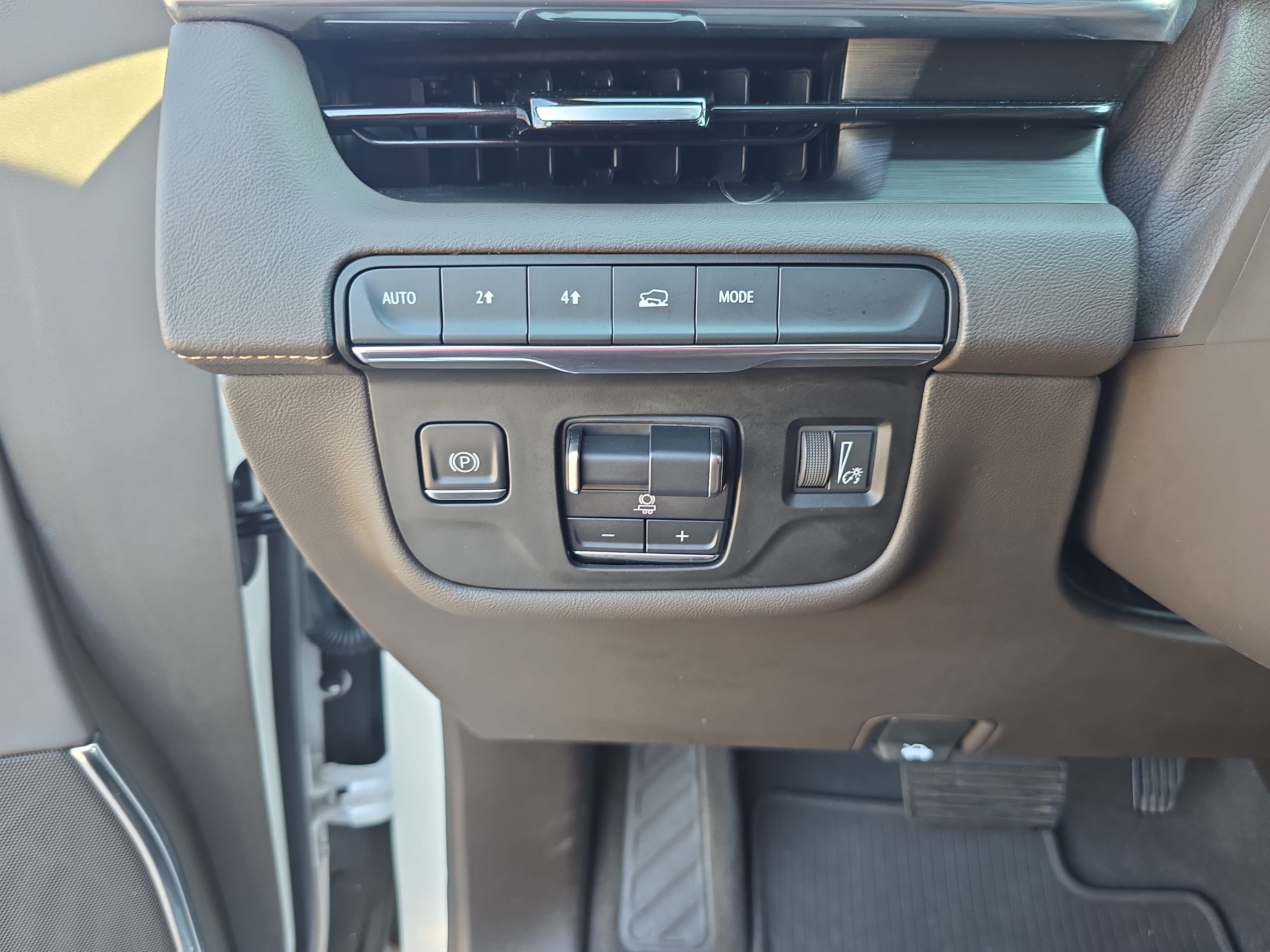 Used 2021 Cadillac Escalade ESV Sport AWD/4WD image 27