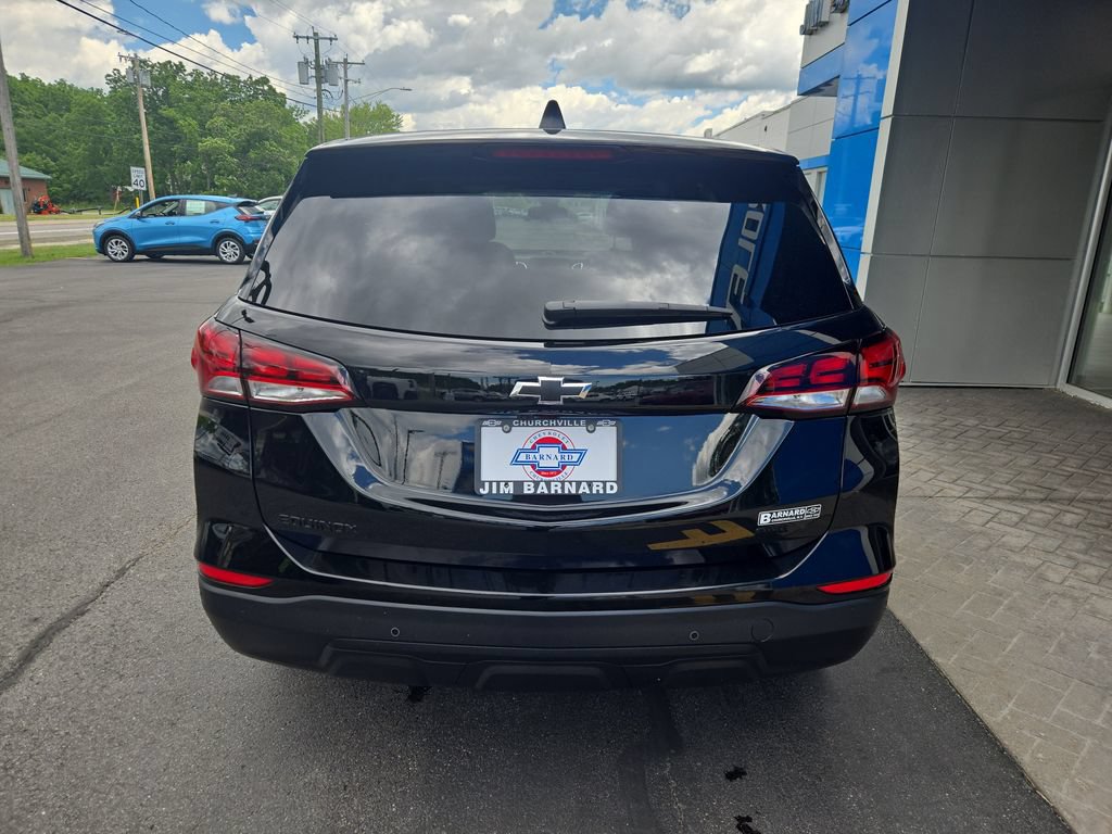 Certified 2024 Chevrolet Equinox LS w/ LS Convenience Package AWD/4WD image 9