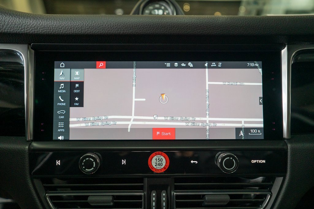 New 2026 Porsche Macan image 27