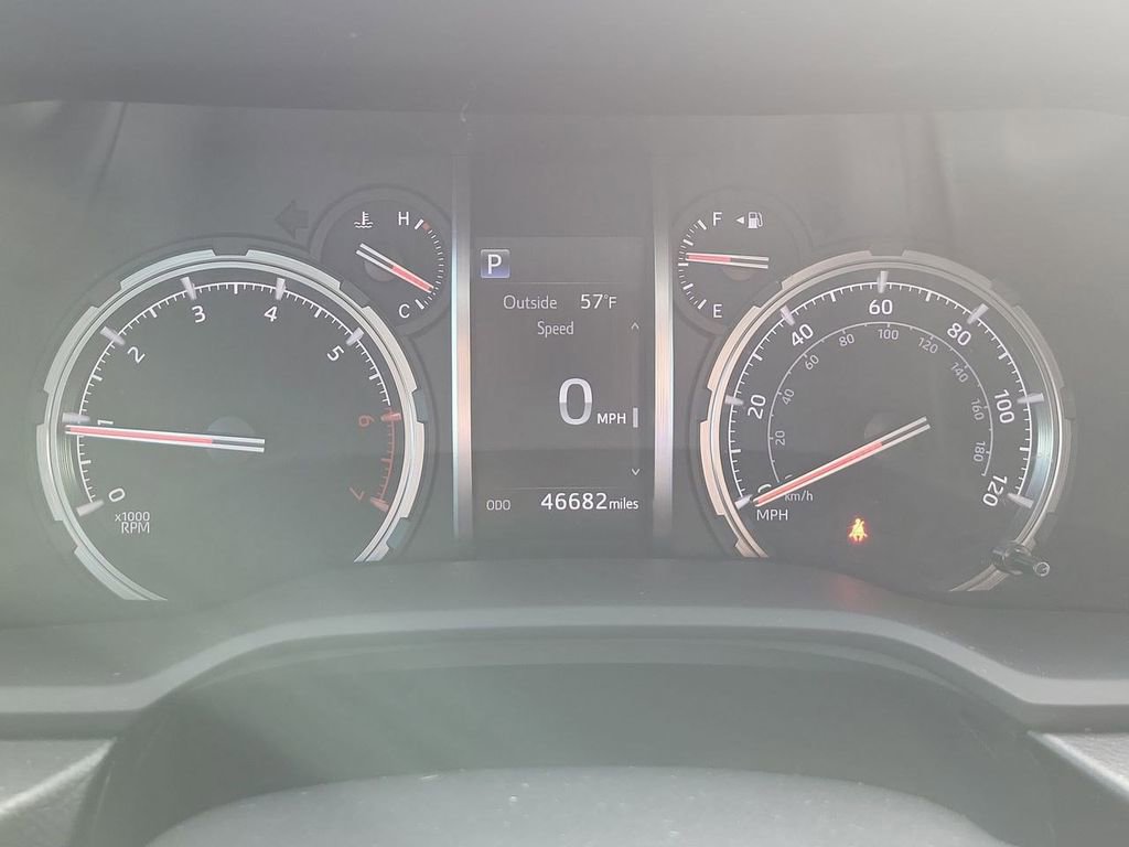 Used 2020 Toyota 4Runner TRD Off-Road Premium w/ Moonroof Package AWD/4WD image 17