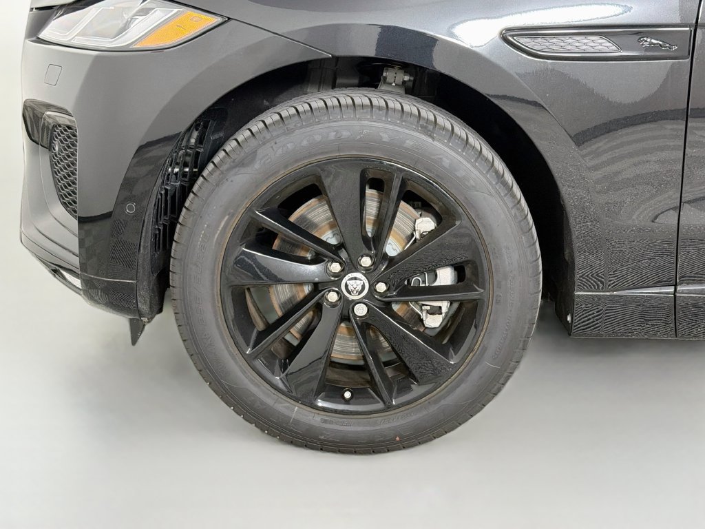 New 2026 Jaguar F-PACE R-Dynamic S AWD/4WD image 33