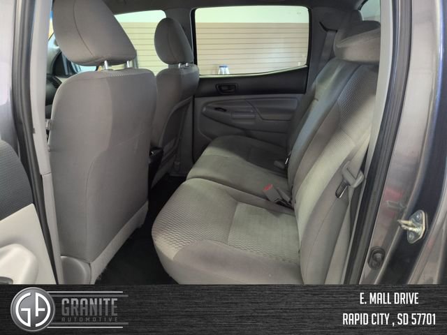 Used 2014 Toyota Tacoma PreRunner w/ SR5 Package RWD image 23