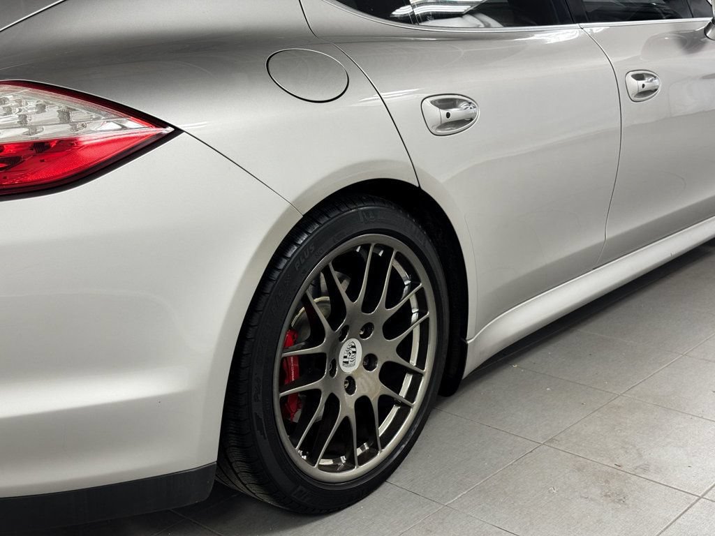 Used 2013 Porsche Panamera Turbo AWD/4WD image 10