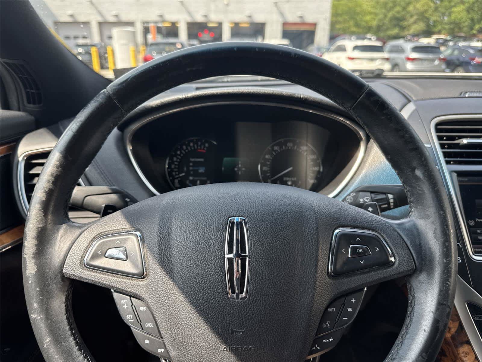 Used 2016 Lincoln MKX Select w/ Select Plus Package FWD image 18