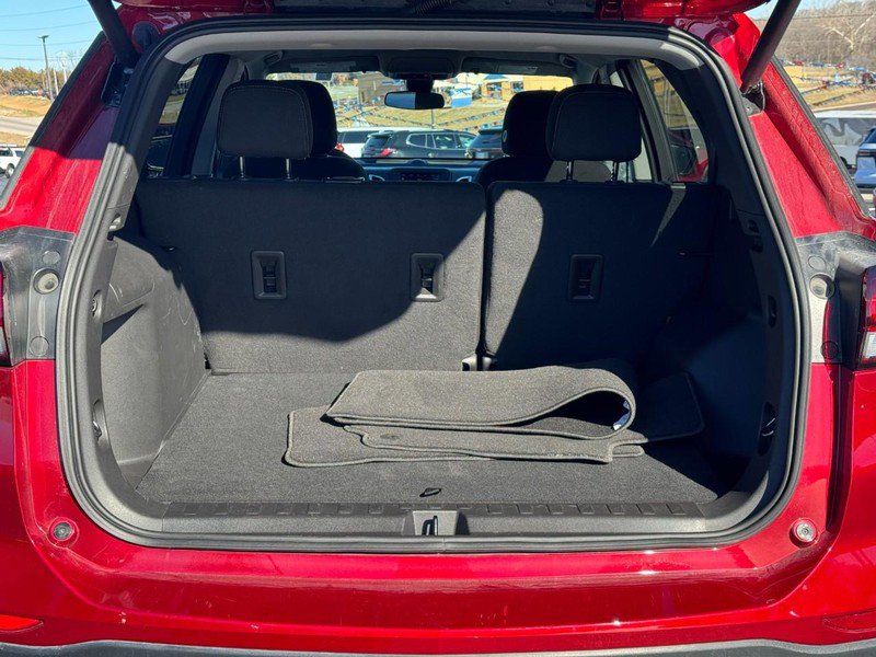 Used 2024 Chevrolet Equinox LT image 4