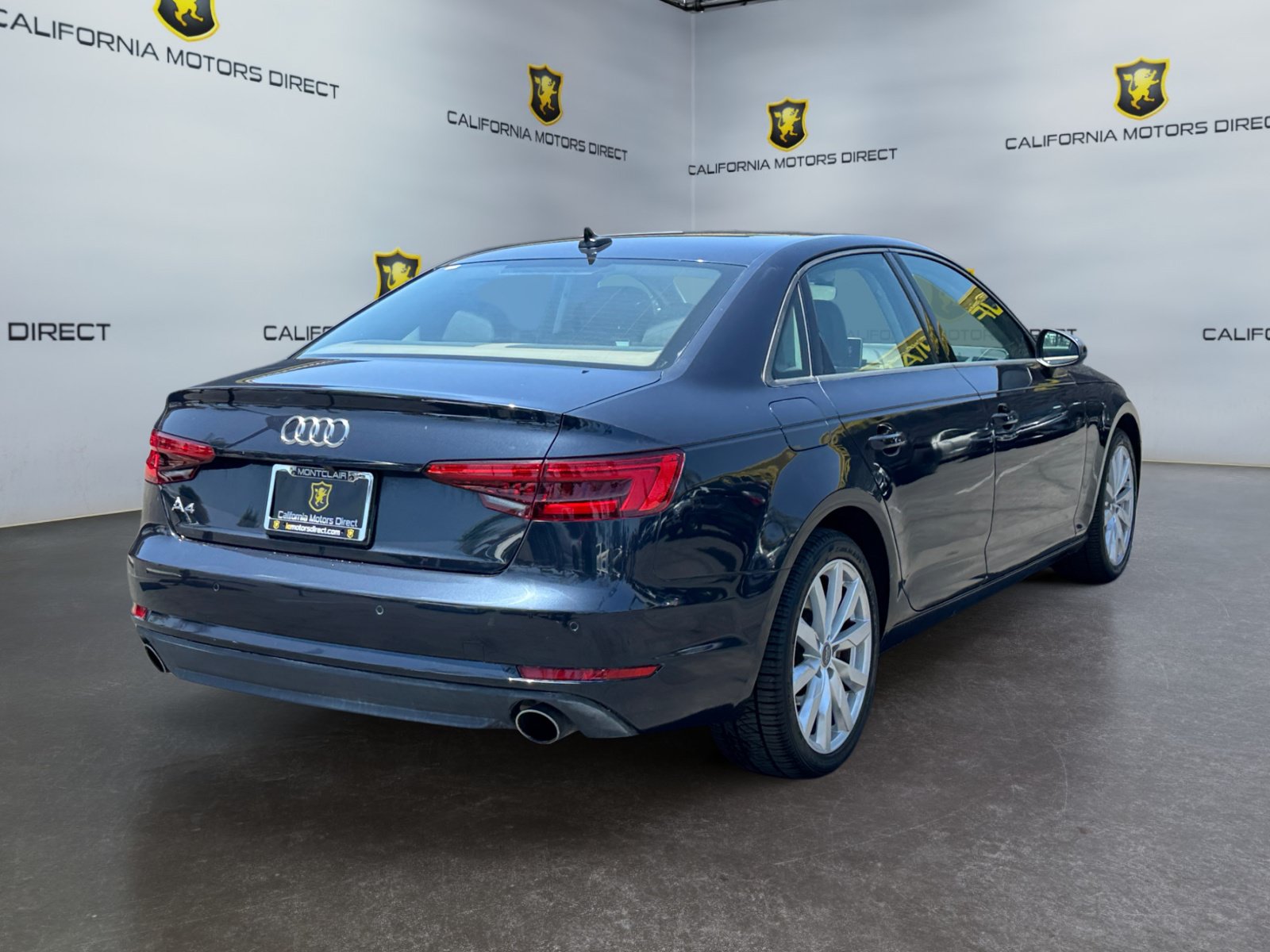Used 2017 Audi A4 2.0T Premium FWD image 5