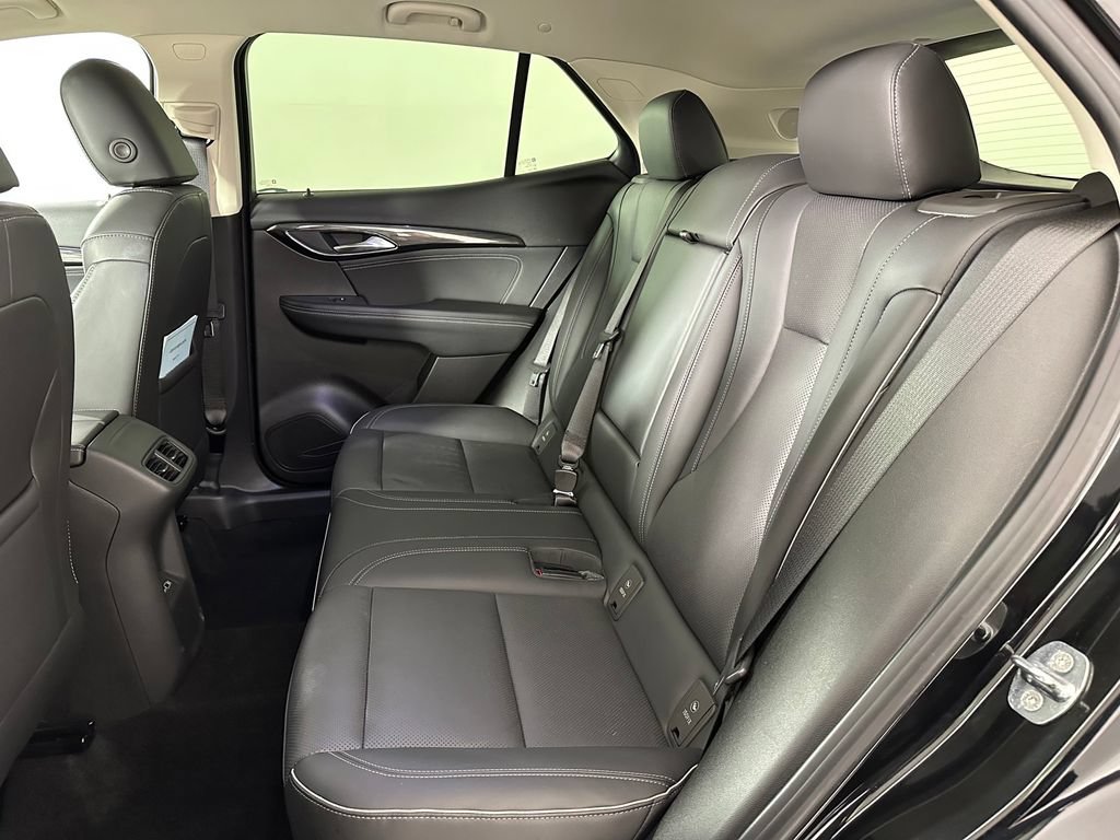 Used 2023 Buick Envision Essence FWD image 16