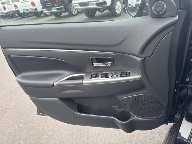 Used 2024 Mitsubishi Outlander Sport ES AWD/4WD image 16