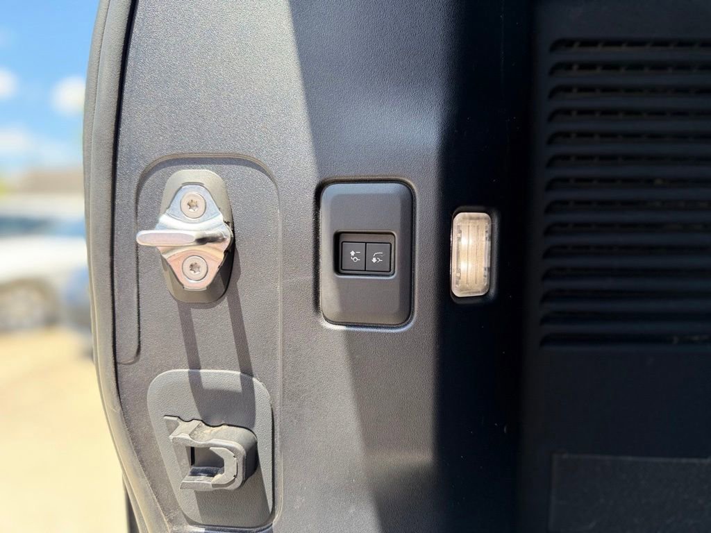 Used 2024 Land Rover Defender 130 Outbound AWD/4WD image 26