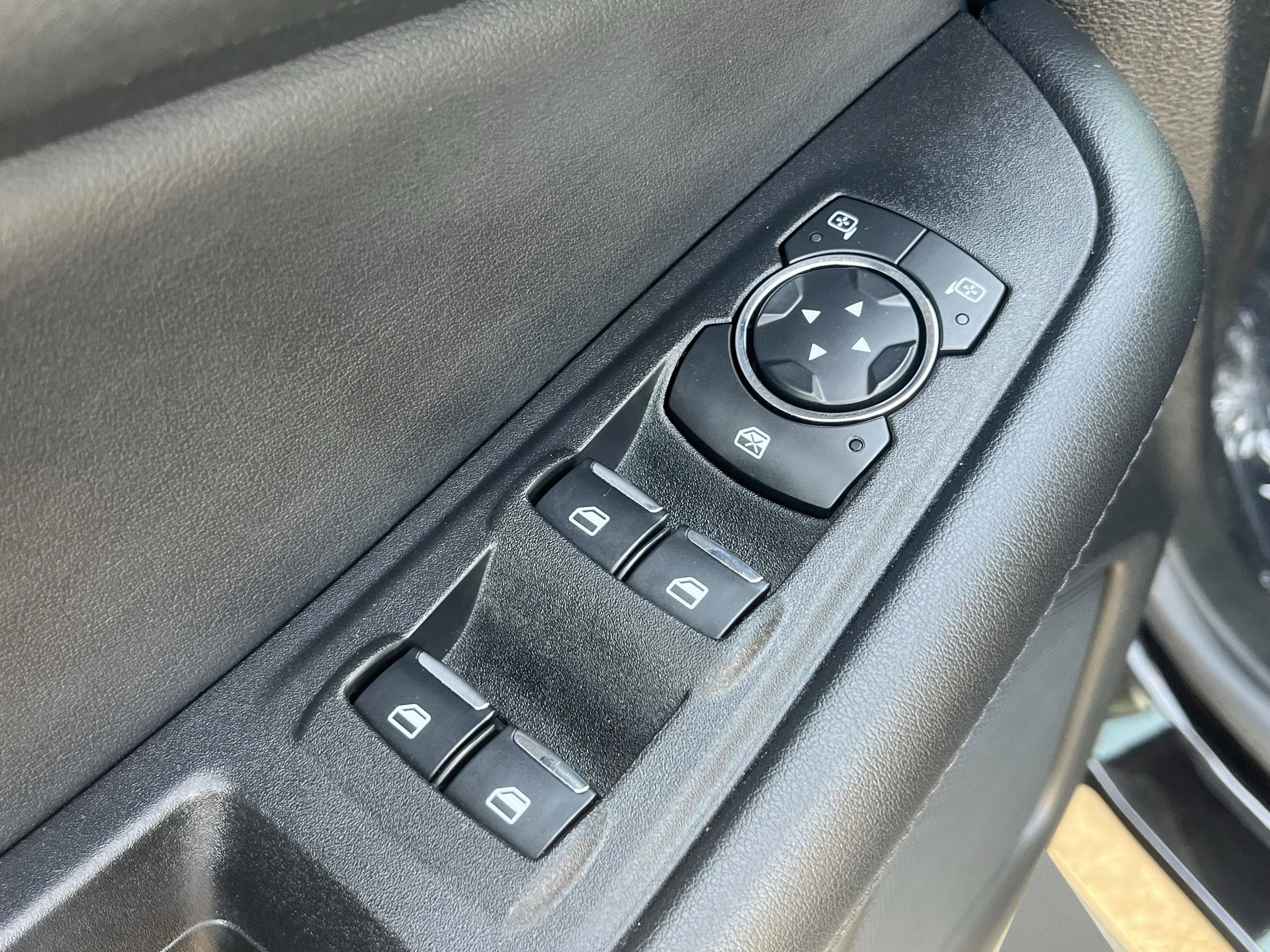 Used 2023 Ford Edge SEL w/ Convenience Package AWD/4WD image 13