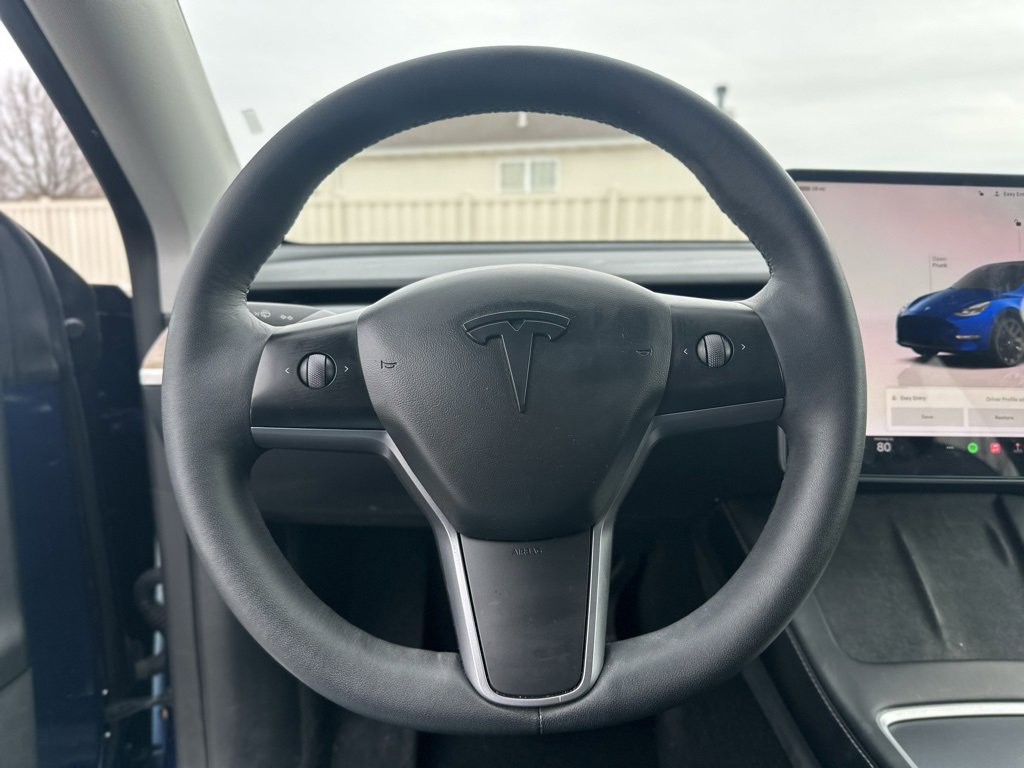 Used 2022 Tesla Model Y Long Range image 26