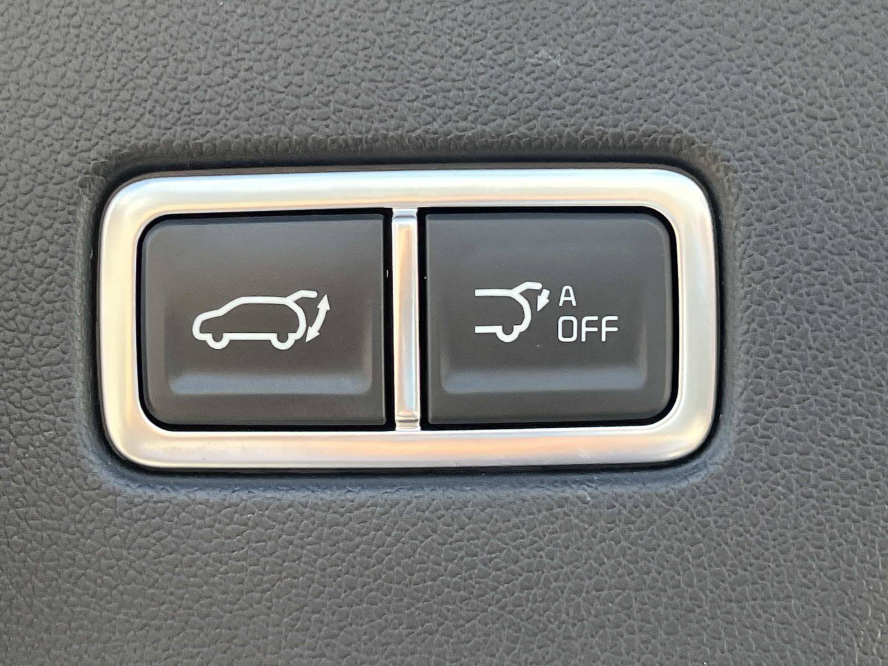 Used 2025 Kia Sorento SX AWD/4WD image 24