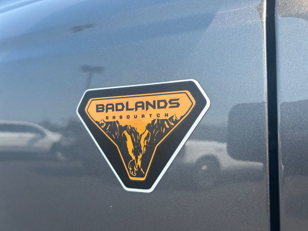 Used 2021 Ford Bronco Badlands image 33