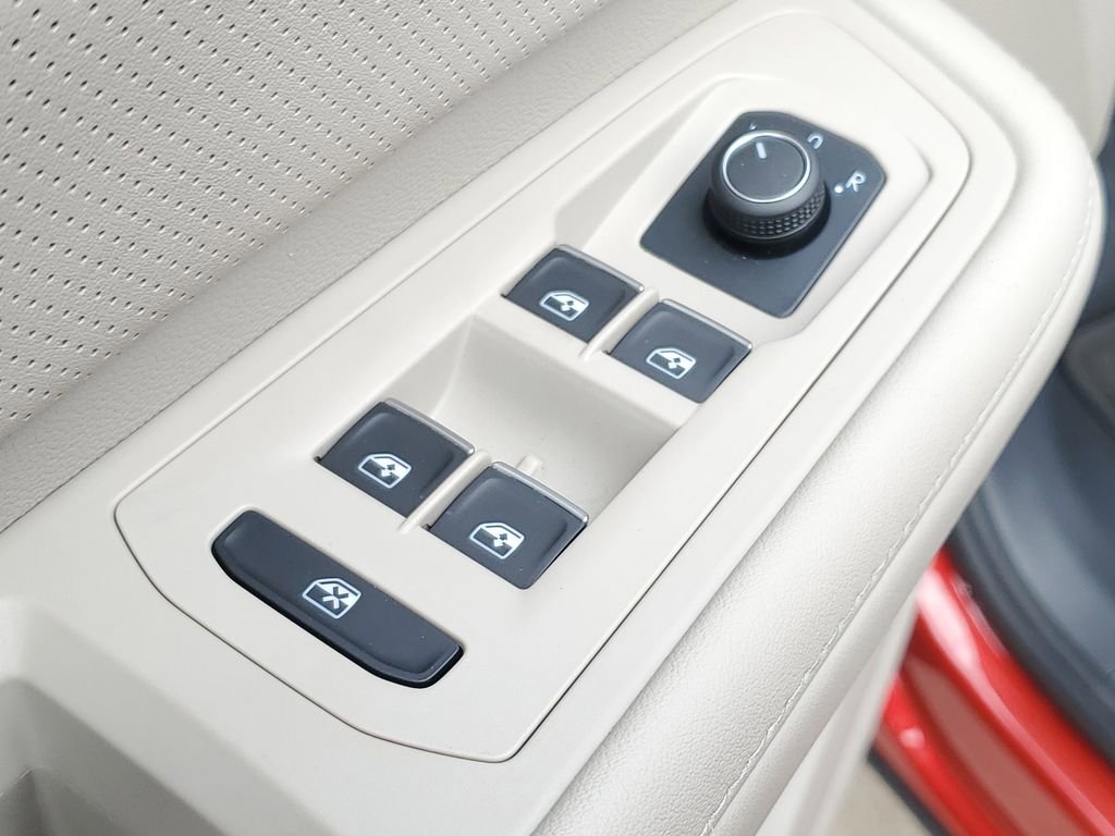 Used 2024 Volkswagen Atlas SE image 21