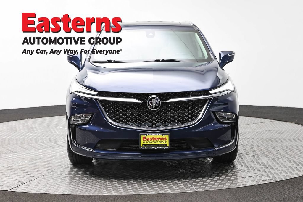 Used 2022 Buick Enclave Avenir w/ Avenir Technology Package AWD/4WD image 2