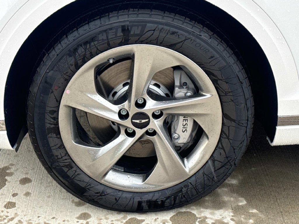New 2026 Genesis G70 2.5T RWD image 5