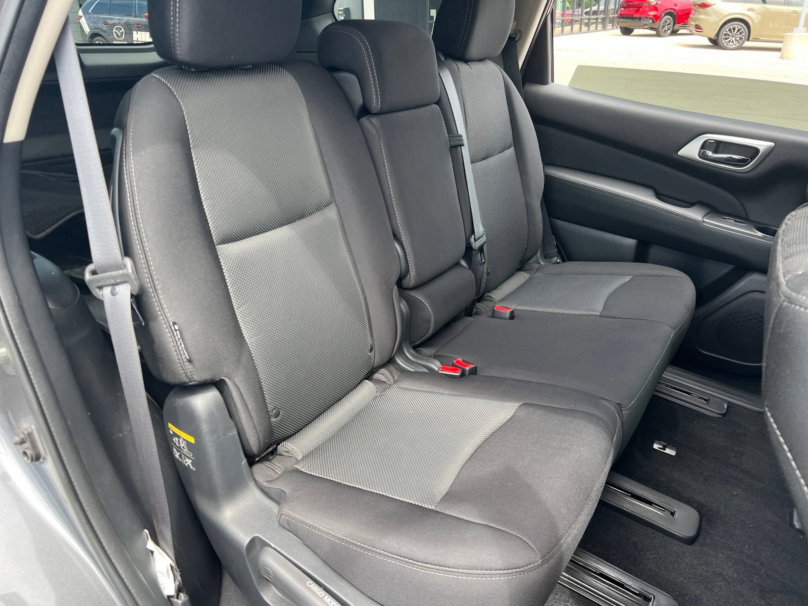 Used 2020 Nissan Pathfinder SV FWD image 33