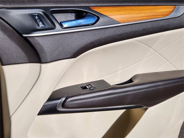 Used 2015 Lincoln MKC AWD w/ Equipment Group 102A Reserve image 13