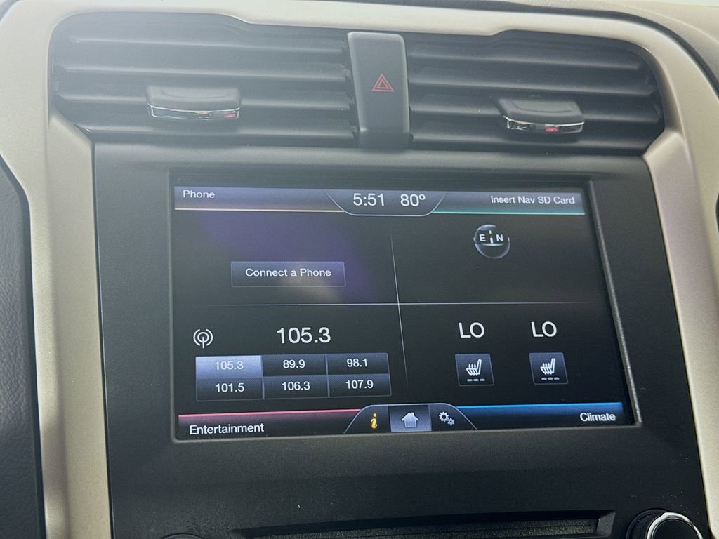 Used 2016 Ford Fusion SE w/ Equipment Group 202A FWD image 16