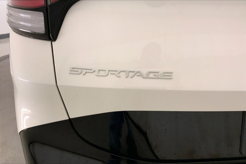 Used 2025 Kia Sportage SX Prestige AWD/4WD image 7