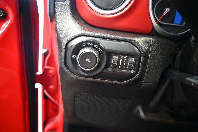Used 2018 Jeep Wrangler Unlimited Rubicon AWD/4WD image 24