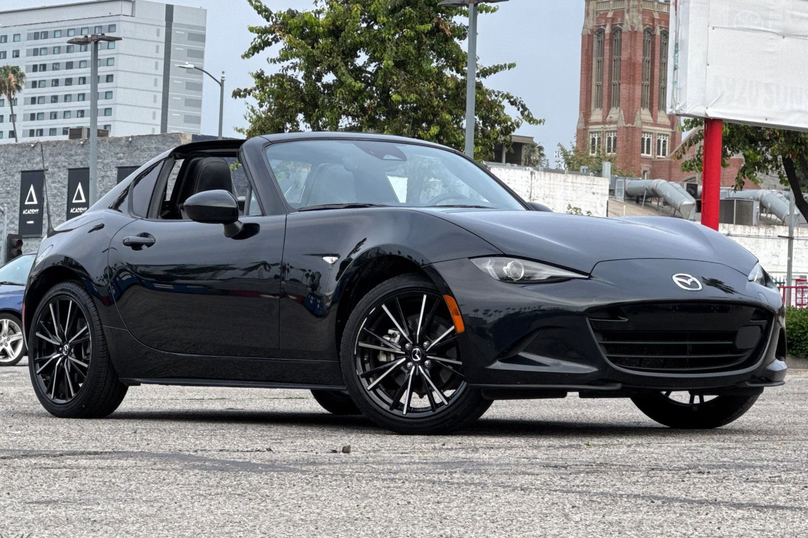 Used 2025 MAZDA MX-5 Miata RF Grand Touring RWD image 10