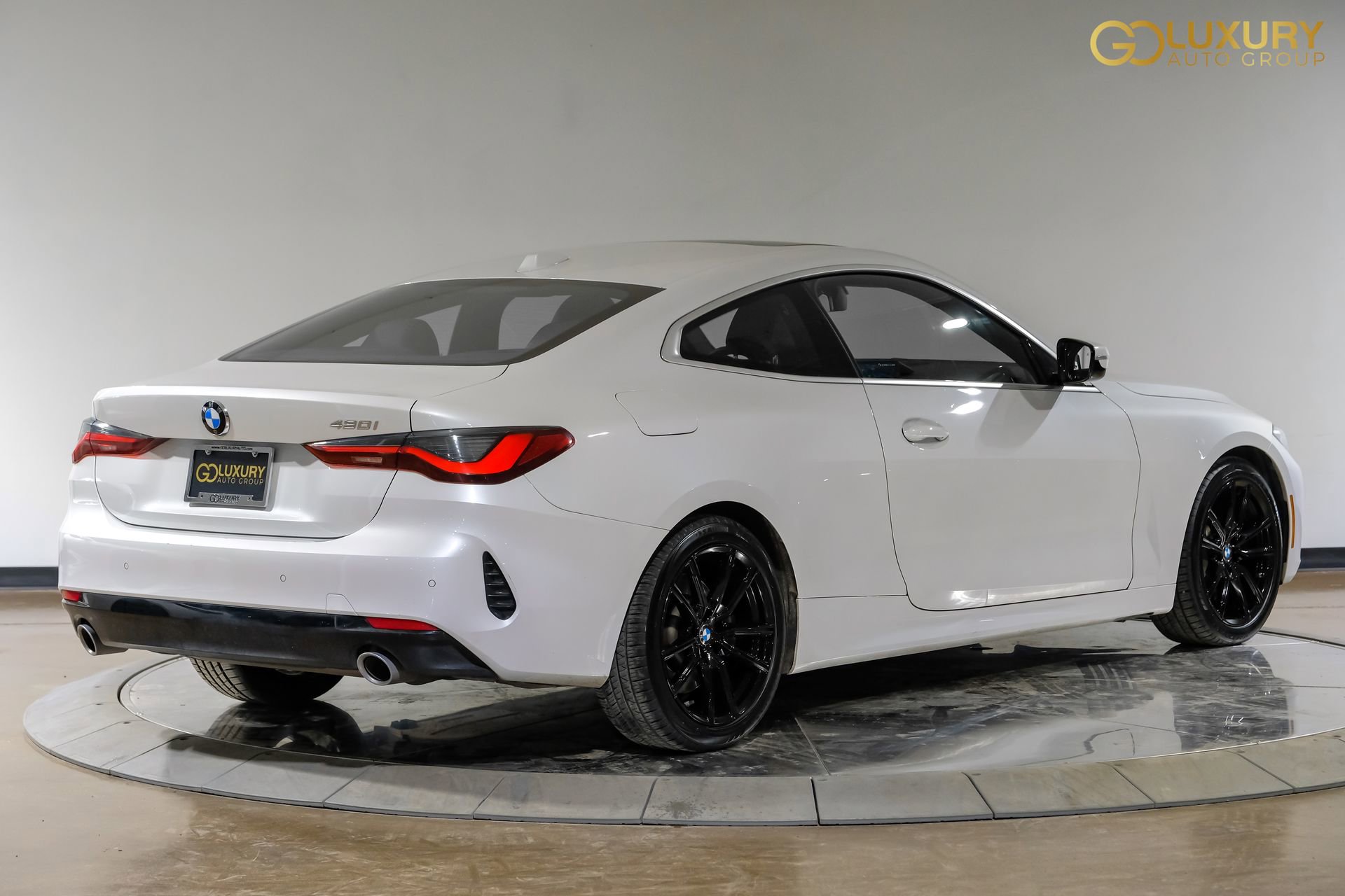 Used 2025 BMW 430i Coupe w/ Premium Package RWD image 10