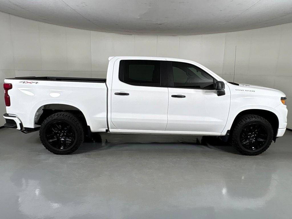 Certified 2026 Chevrolet Silverado 1500 Custom AWD/4WD image 11