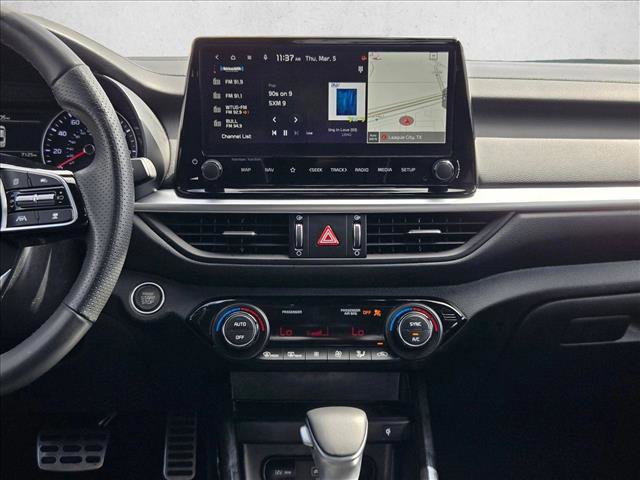 Used 2024 Kia Forte GT-Line w/ GT-Line Premium Package image 15